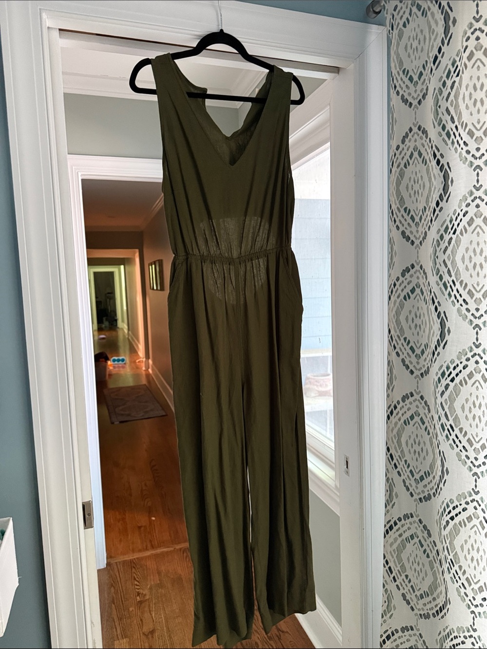 Universal Thread Olive V-Neck Sleeveless Jumpsuit